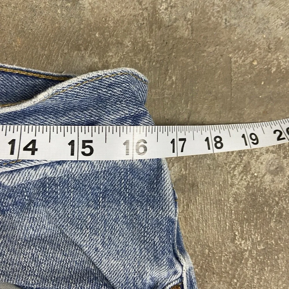 Vintage 90s Levi's 550 Jeans Size 34x34 Blue Denim Light Wash Relaxed Fit Casual
